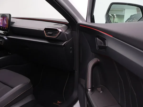 CUPRA Formentor (2024) — foto 16 van 33