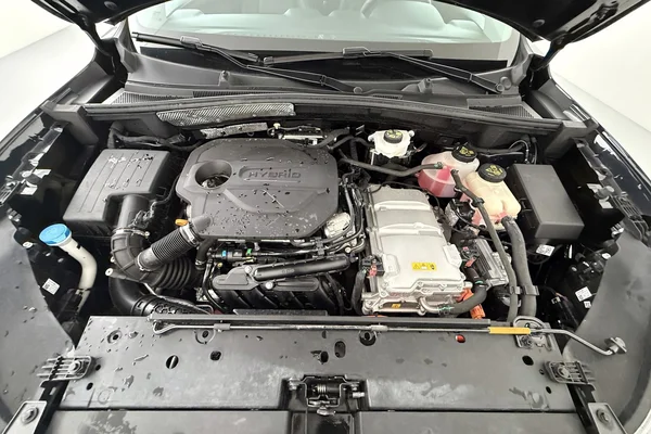 MG ZS Hybrid+ (HEV) (2025) — foto 8 van 35