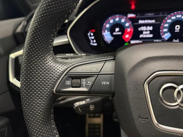 AUDI Q3 Sportback (2020) — foto 15 van 29