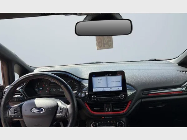 Ford Fiesta (2018) — foto 18 van 21