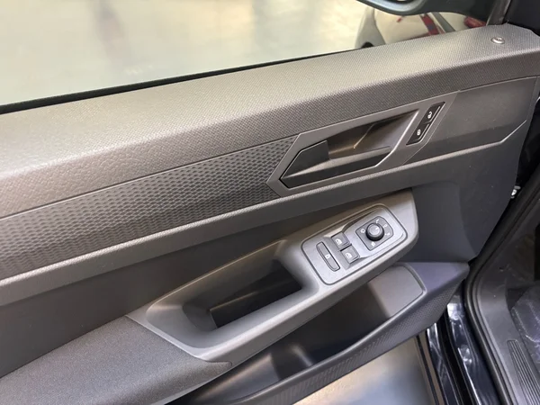VOLKSWAGEN Caddy Maxi (2026) — foto 9 van 20