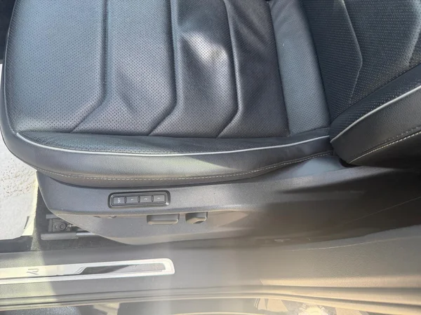 VOLKSWAGEN Tiguan Allspace (2023) — foto 20 van 21