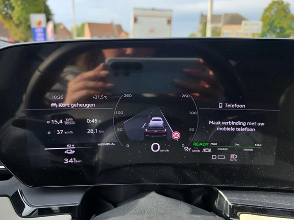 AUDI Q6 e-tron (2026) — foto 6 van 24