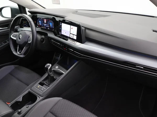 VOLKSWAGEN Golf VIII (2023) — foto 19 van 25