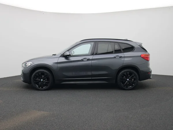 BMW X1 (2021) — foto 35 van 39