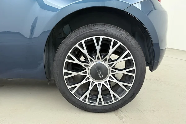 Fiat 500 (2022) — foto 19 van 22