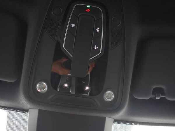 AUDI A6 SW PHEV (2020) — foto 19 van 32