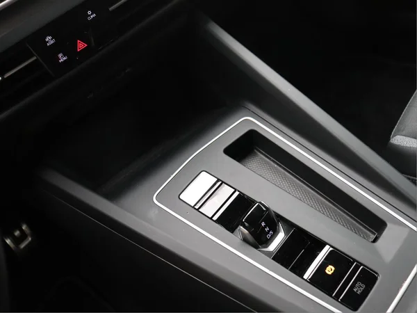 VOLKSWAGEN Golf VIII (2025) — foto 9 van 19