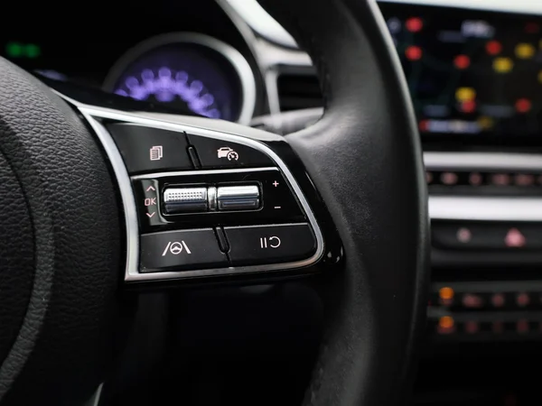 Kia Ceed Sportswagon (2023) — foto 8 van 41