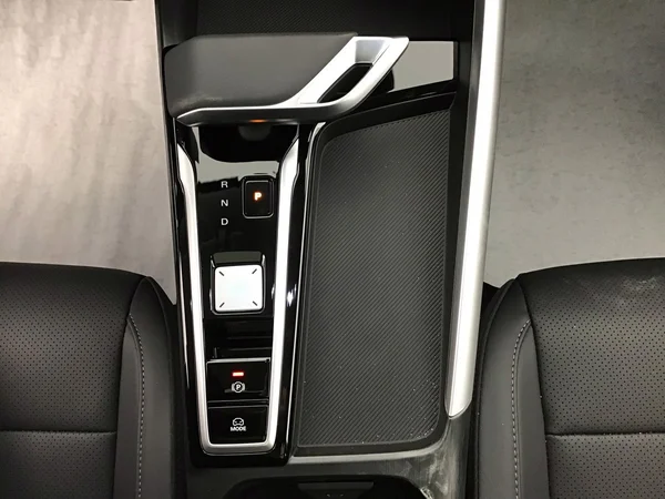 MG ZS Hybrid+ (HEV) (2026) — foto 14 van 30