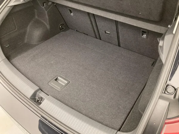VOLKSWAGEN T-Roc (2024) — foto 18 van 36