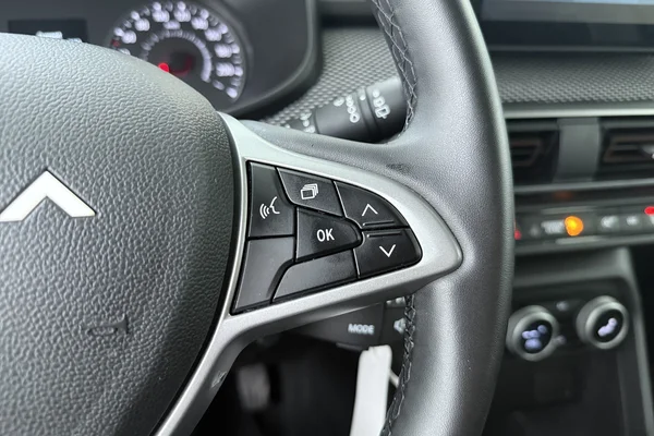 Dacia Sandero Stepway (2024) — foto 7 van 21