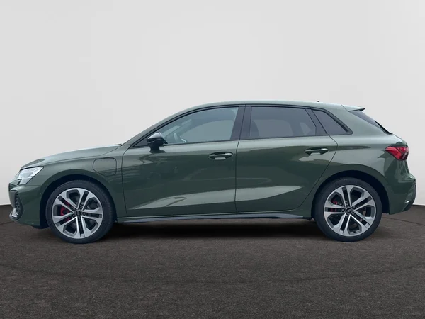 AUDI A3 Sportback (2025) — foto 12 van 24