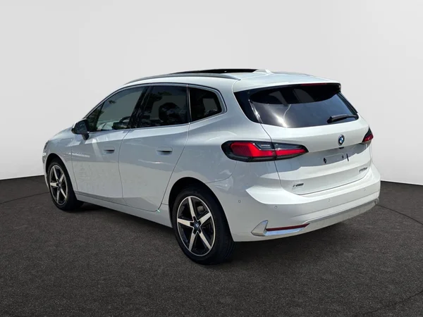 BMW 2 Active Tourer (U06) (2025) — foto 18 van 24