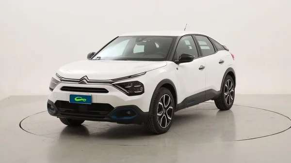 Citroen E-C4 (2021) — foto 1 van 19