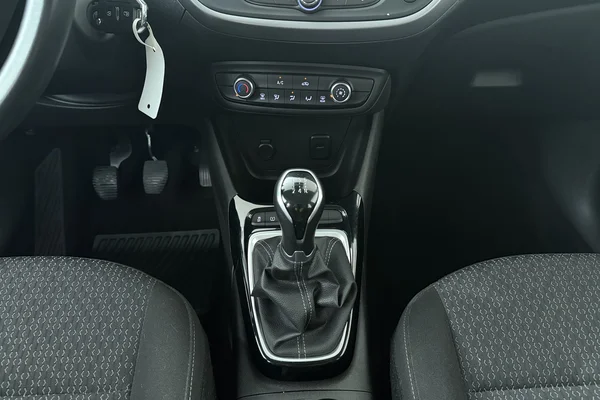 Opel Crossland (2022) — foto 4 van 20