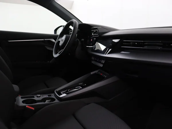 AUDI A3 Sportback (2025) — foto 12 van 18