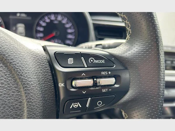 Kia RIO (2022) — foto 16 van 25