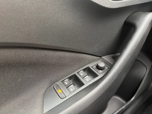 SKODA Kamiq (2024) — foto 8 van 21