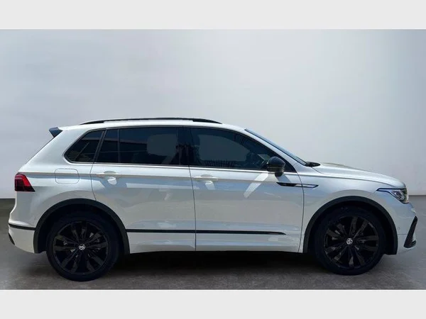 Volkswagen Tiguan (2024) — foto 23 van 35