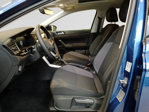 VOLKSWAGEN Polo (2025) — foto 2 van 23