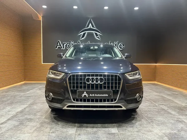 Audi Q3 (2015) — foto 12 van 20