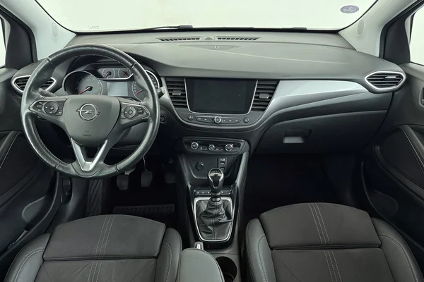 Opel Crossland (2022) — foto 24 van 24