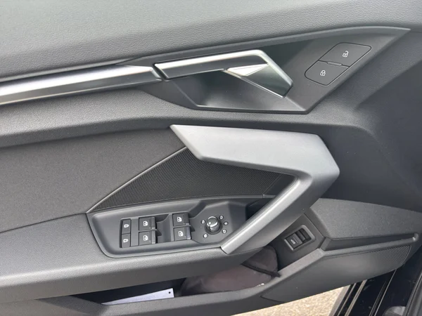 AUDI A3 Allstreet (2024) — foto 7 van 20