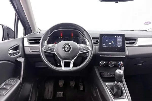 Renault Captur (2021) — foto 3 van 28