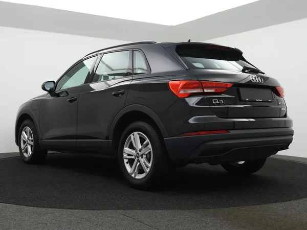 AUDI Q3 PHEV (2021) — foto 28 van 29