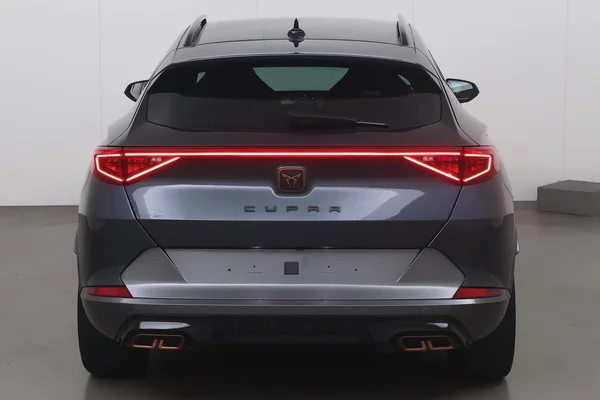 CUPRA Formentor E-Hybrid (PHEV) (2022) — foto 13 van 18