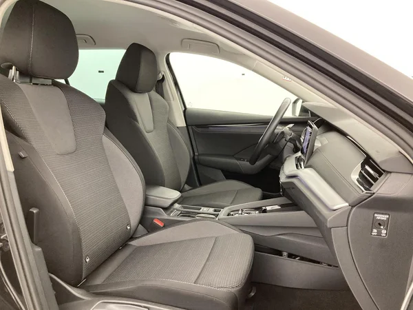 SKODA Octavia Combi (2021) — foto 35 van 35