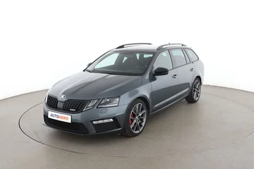 Skoda Octavia d4c82802-a200-4712-acbc-e10ea77bc952