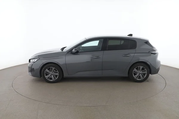 Peugeot 308 (2023) — foto 9 van 16