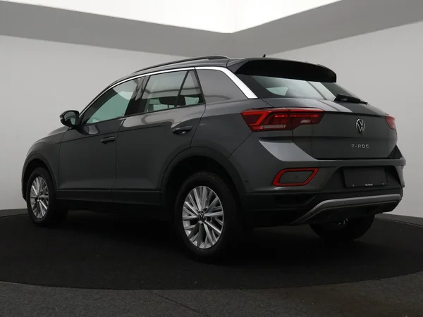 VOLKSWAGEN T-Roc (2023) — foto 15 van 23