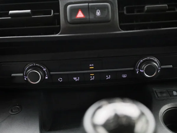 Peugeot Partner (2021) — foto 16 van 37