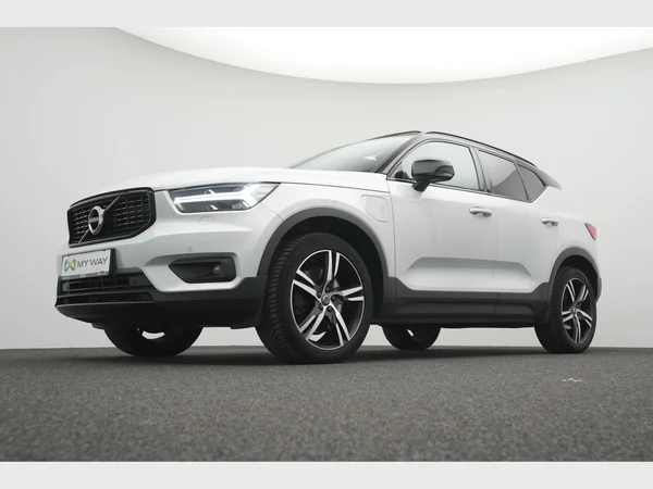 VOLVO XC40 (2021) — foto 20 van 32