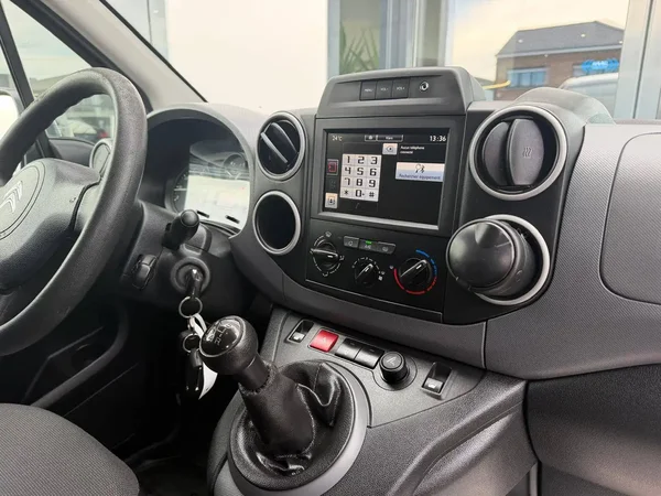 Citroen Berlingo (2018) — foto 2 van 23