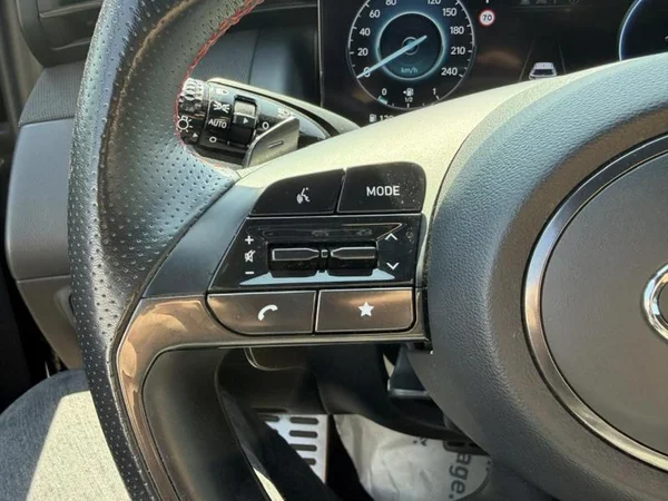 HYUNDAI Tucson (2023) — foto 11 van 24