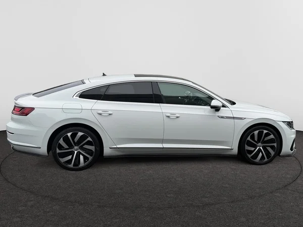 VOLKSWAGEN Arteon (2019) — foto 21 van 21