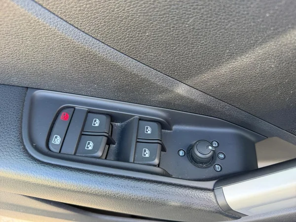 AUDI Q2 (2018) — foto 3 van 17