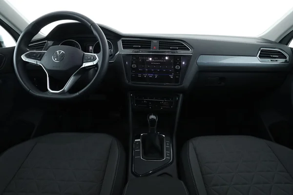 Volkswagen Tiguan (2022) — foto 3 van 16