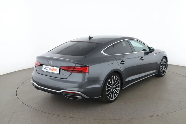 Audi A5 (2022) — foto 12 van 16