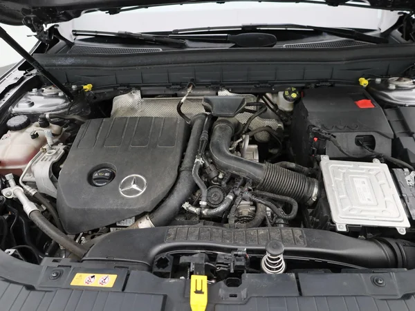 Mercedes-Benz GLB (2021) — foto 37 van 45