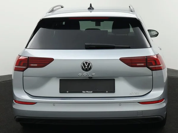 VOLKSWAGEN Golf VIII SW (2025) — foto 7 van 32