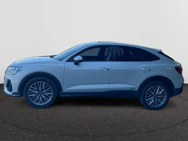 AUDI Q3 Sportback (2024) — foto 15 van 20