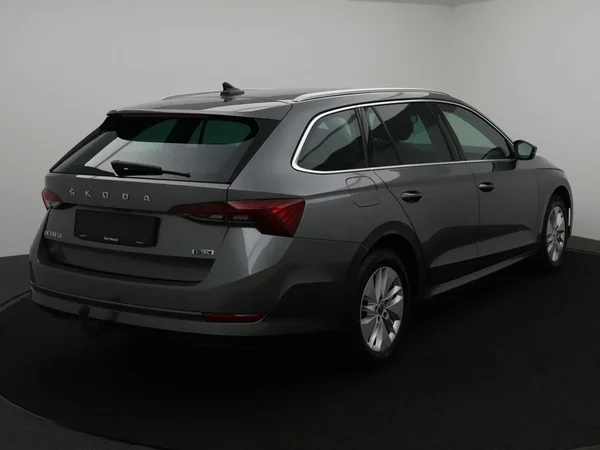 Škoda Octavia (2024) — foto 12 van 24