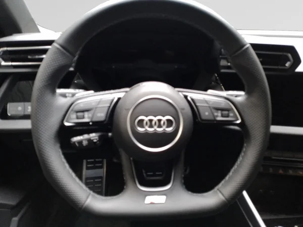 AUDI A3 Sedan (2025) — foto 7 van 15