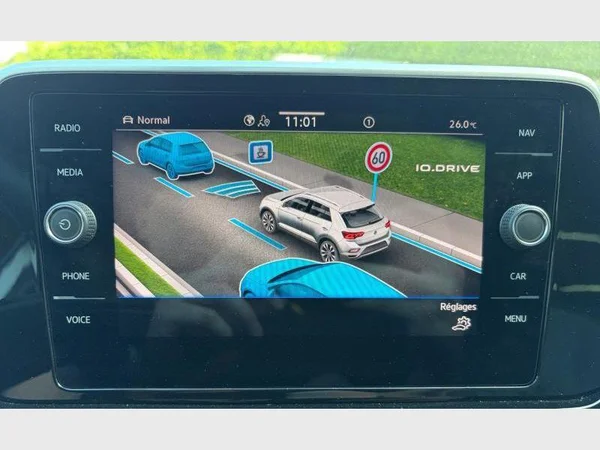 Volkswagen T-Roc (2025) — foto 13 van 23