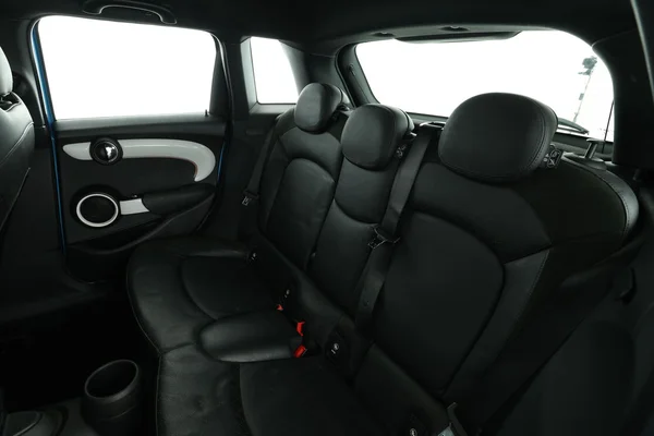 MINI Mini (2015) — foto 5 van 16